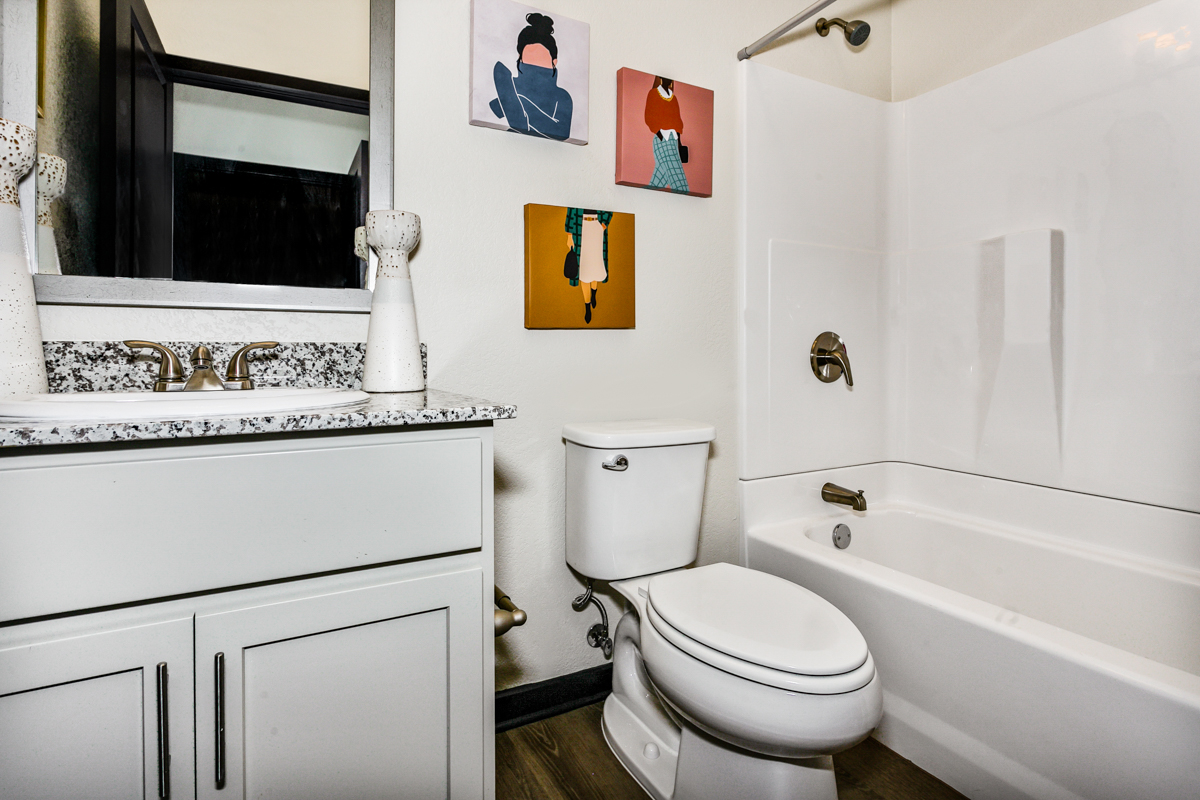 Altitude Wichita | Bathroom | Student Apartment